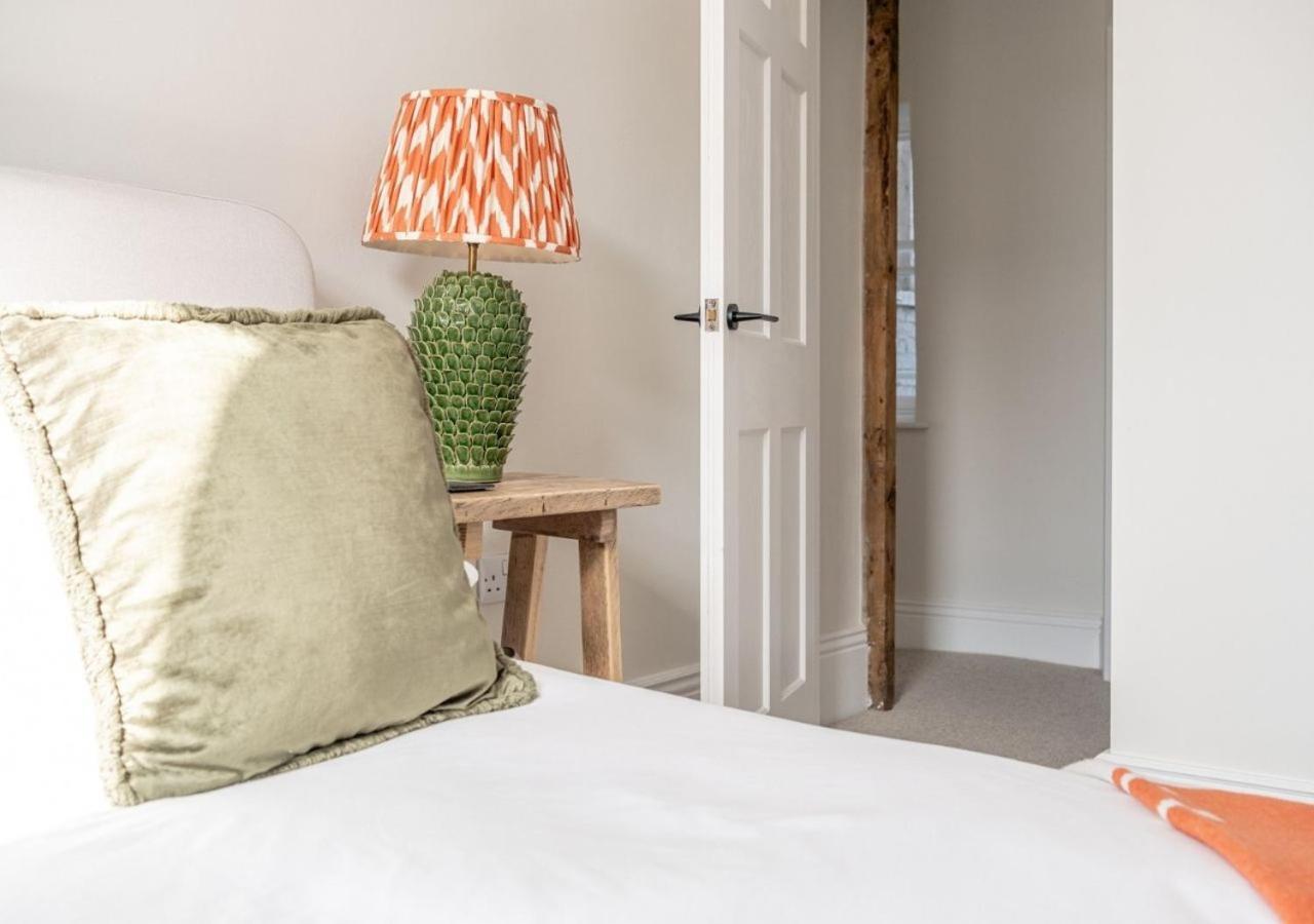 Hitchmans Mews - Stunning 2Bd In Chipping Norton! Apartment Exterior photo