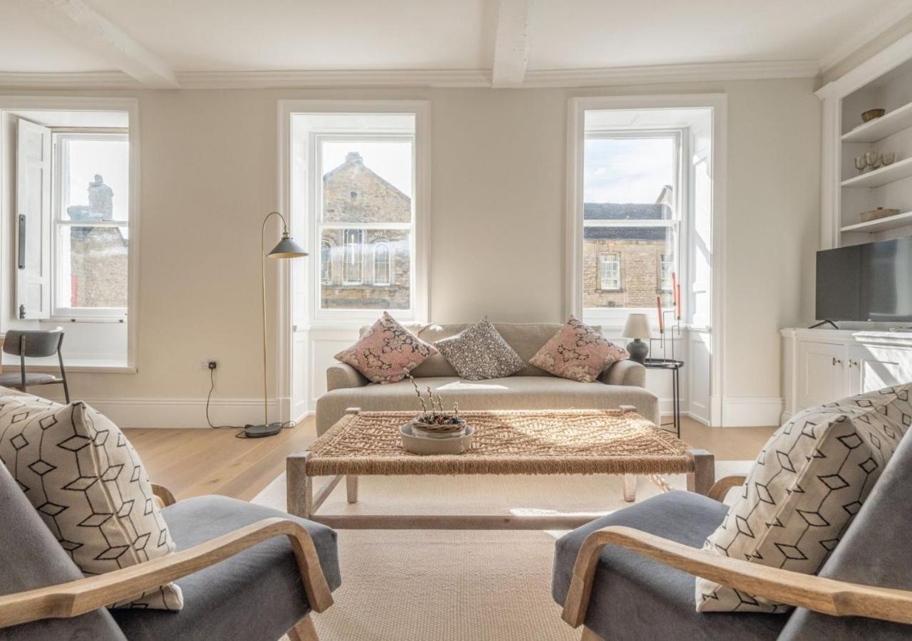 Hitchmans Mews - Stunning 2Bd In Chipping Norton! Apartment Exterior photo