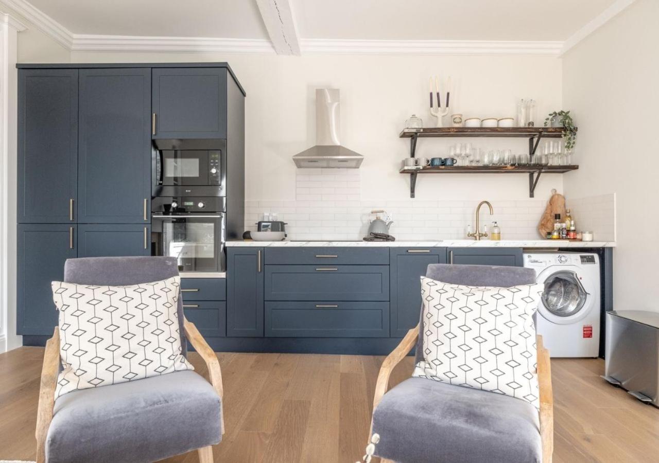 Hitchmans Mews - Stunning 2Bd In Chipping Norton! Apartment Exterior photo