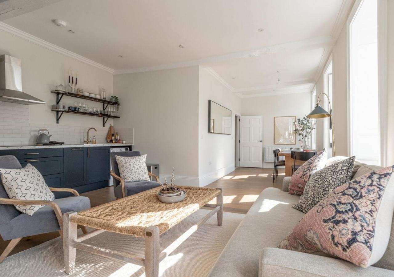 Hitchmans Mews - Stunning 2Bd In Chipping Norton! Apartment Exterior photo